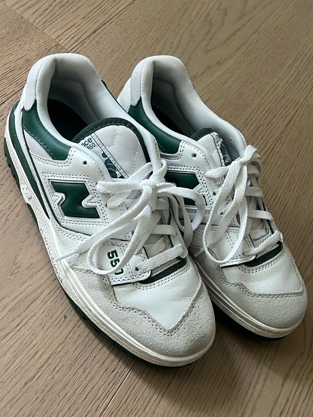 NEW BALANCE 550’s WHITE GREEN
